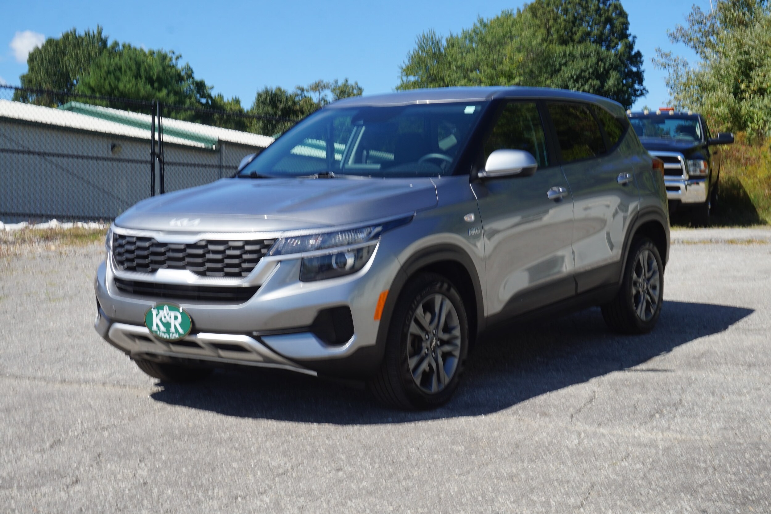 2023 Kia Seltos LX photo 3