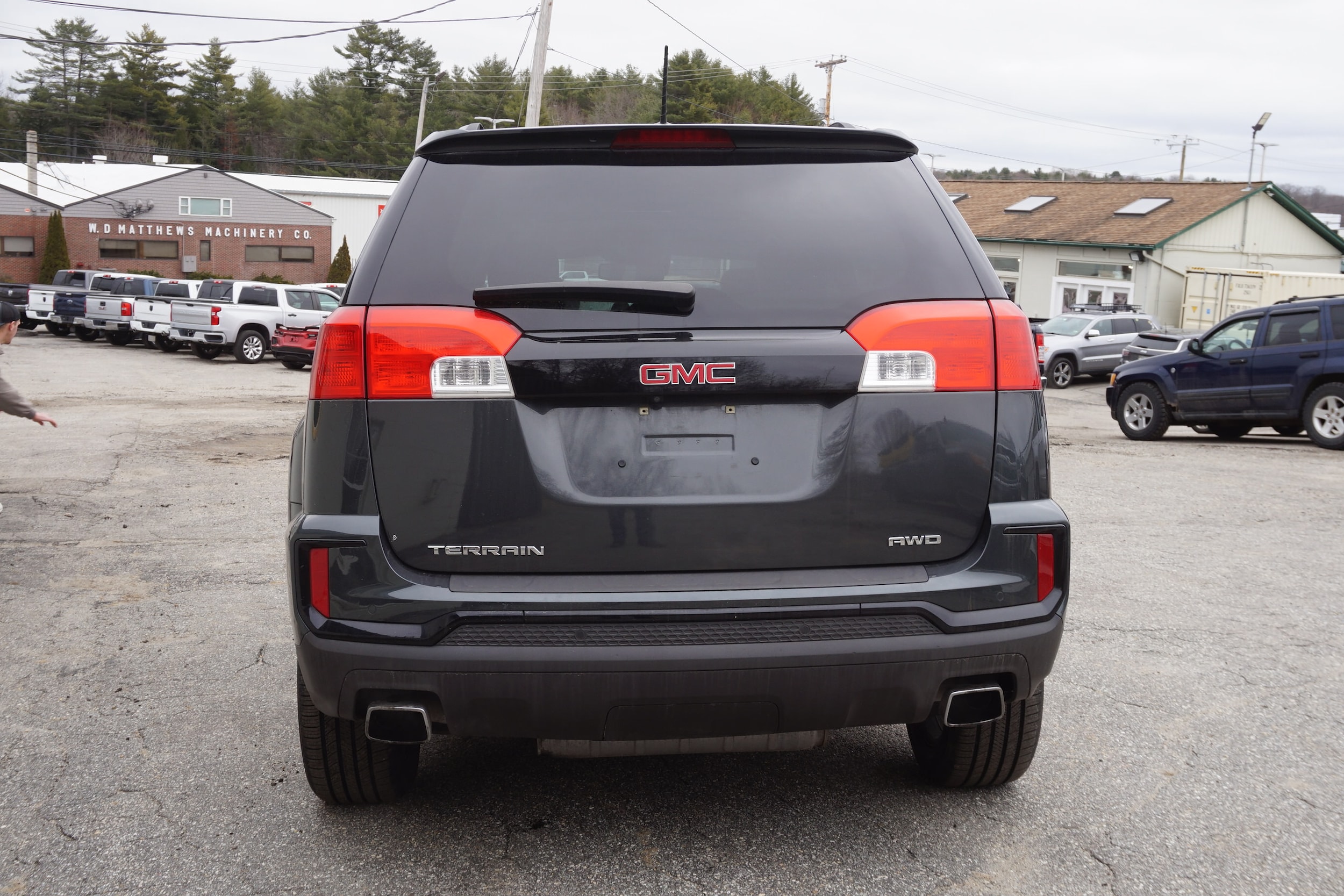 View vehicle photo 7