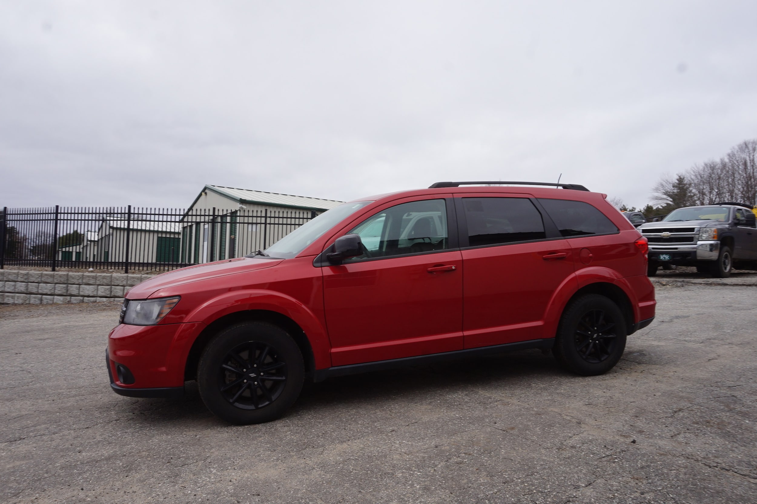 View vehicle photo 4