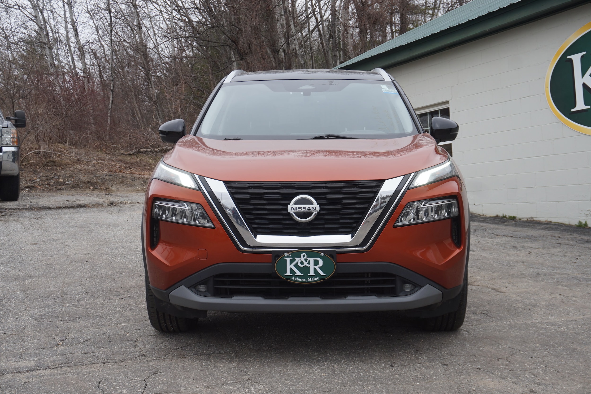 View vehicle photo 2