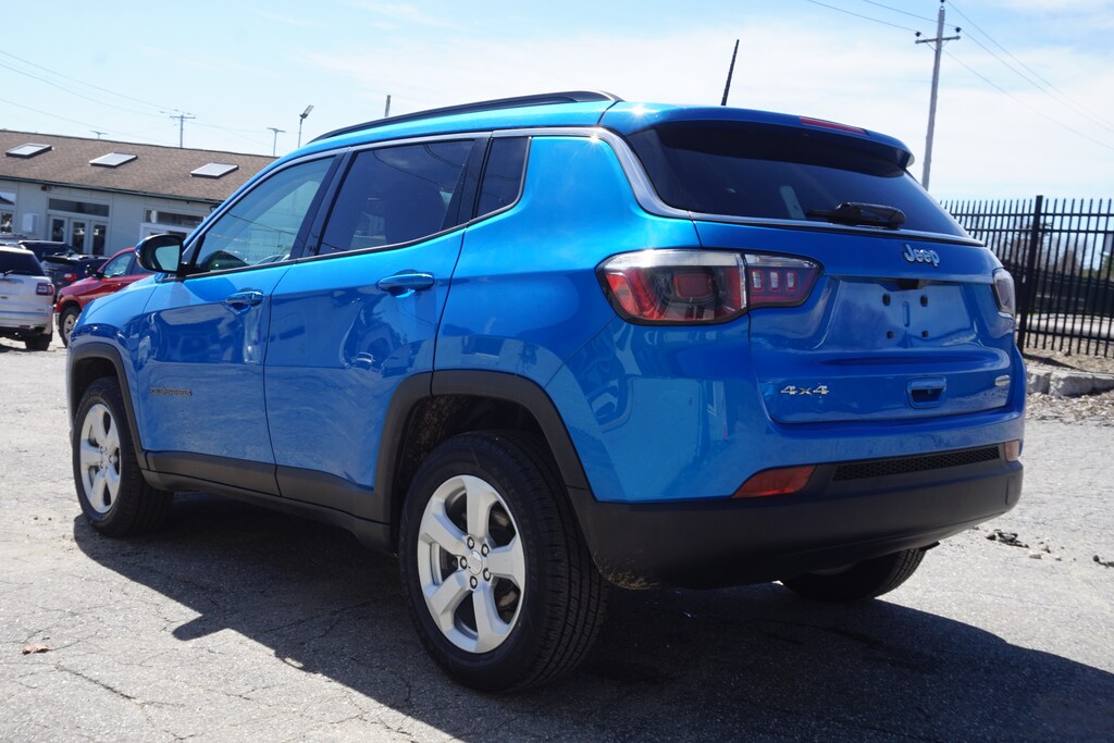 Used 2018 Jeep Compass For Sale at K & R Auto Sales VIN