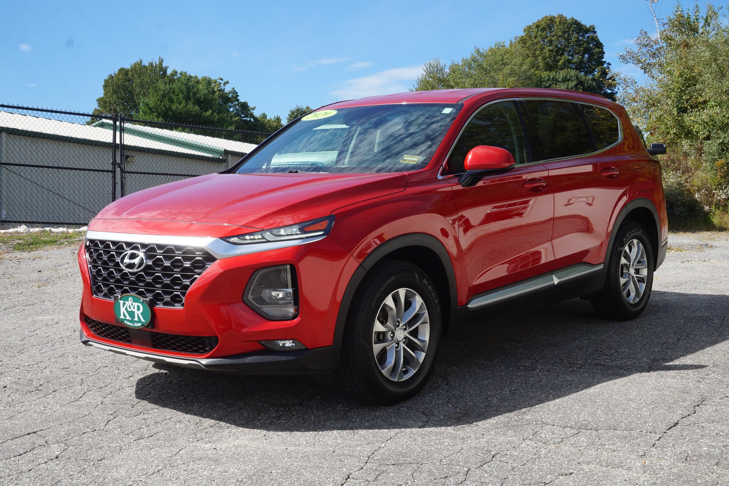 2020 Hyundai Santa Fe SEL photo 2