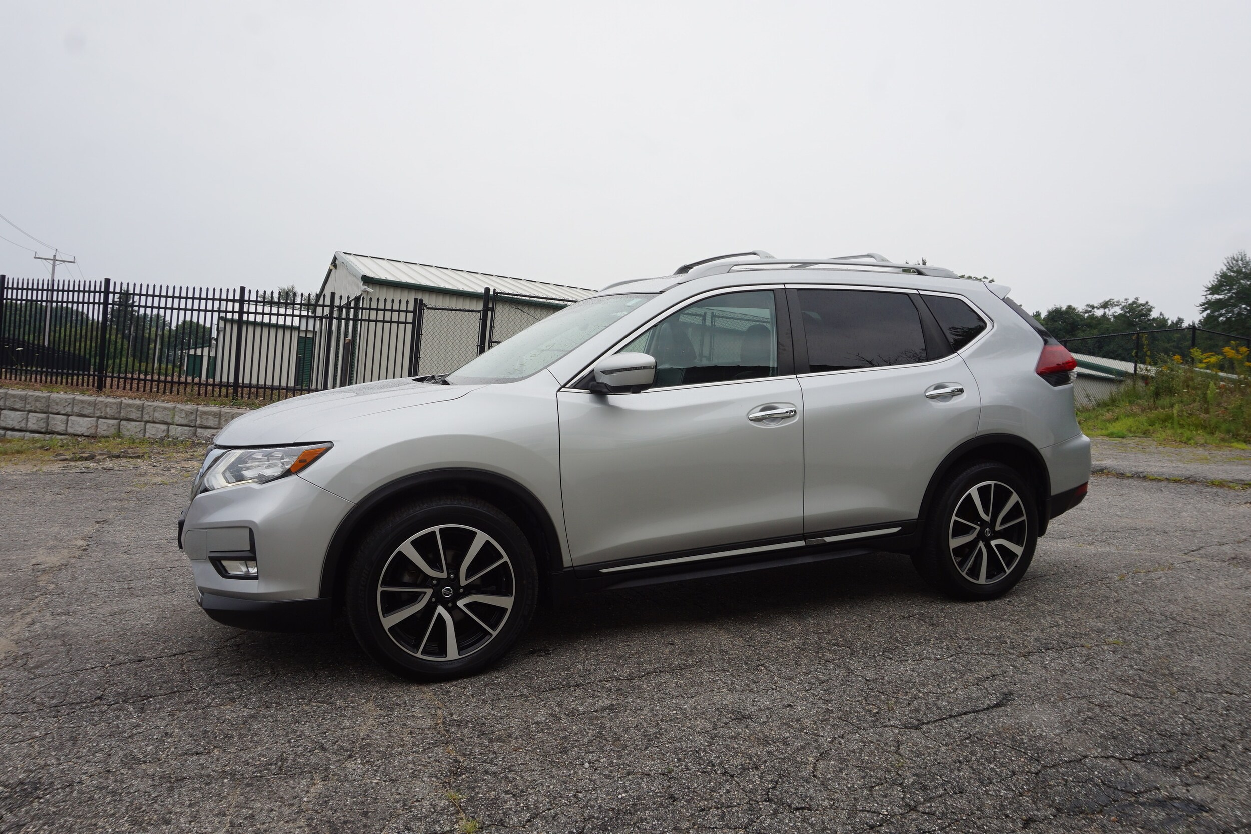 2020 Nissan Rogue SL photo 3