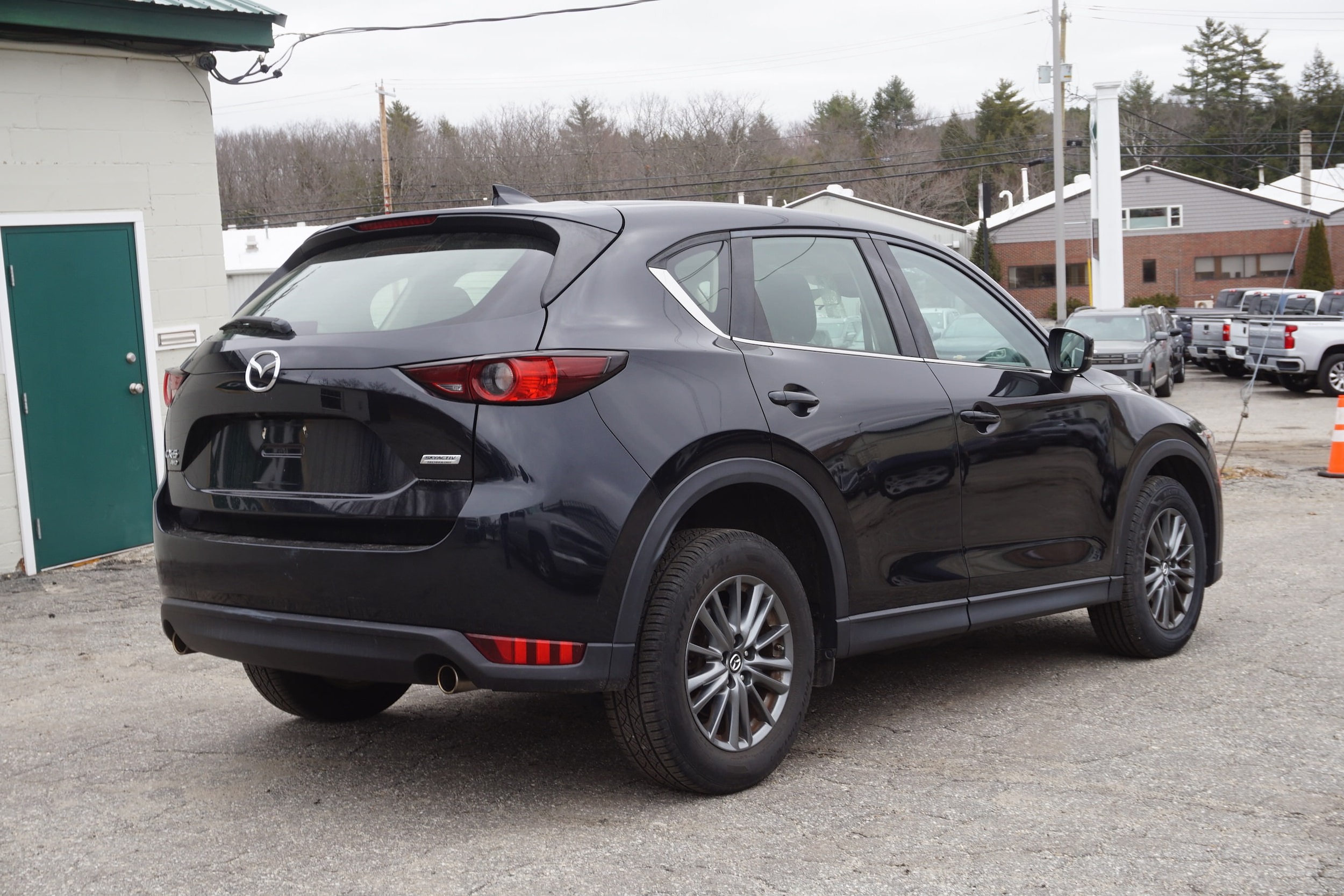 View vehicle photo 7