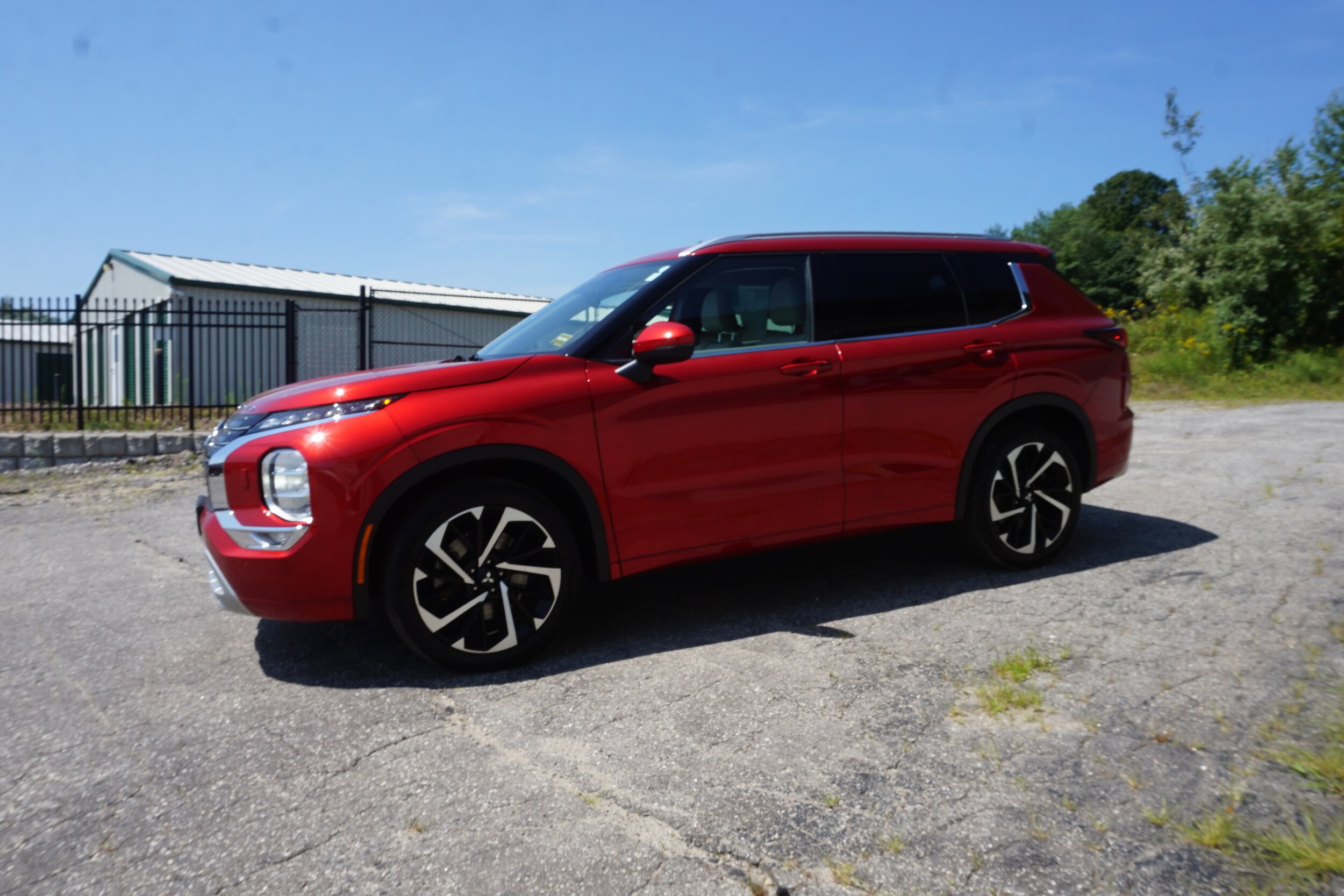2022 Mitsubishi Outlander SEL photo 4