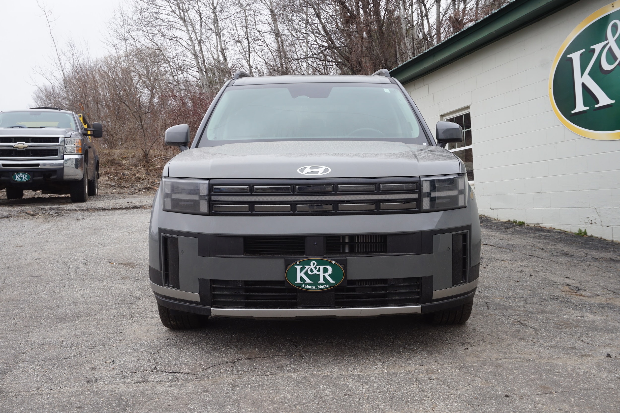 View vehicle photo 2