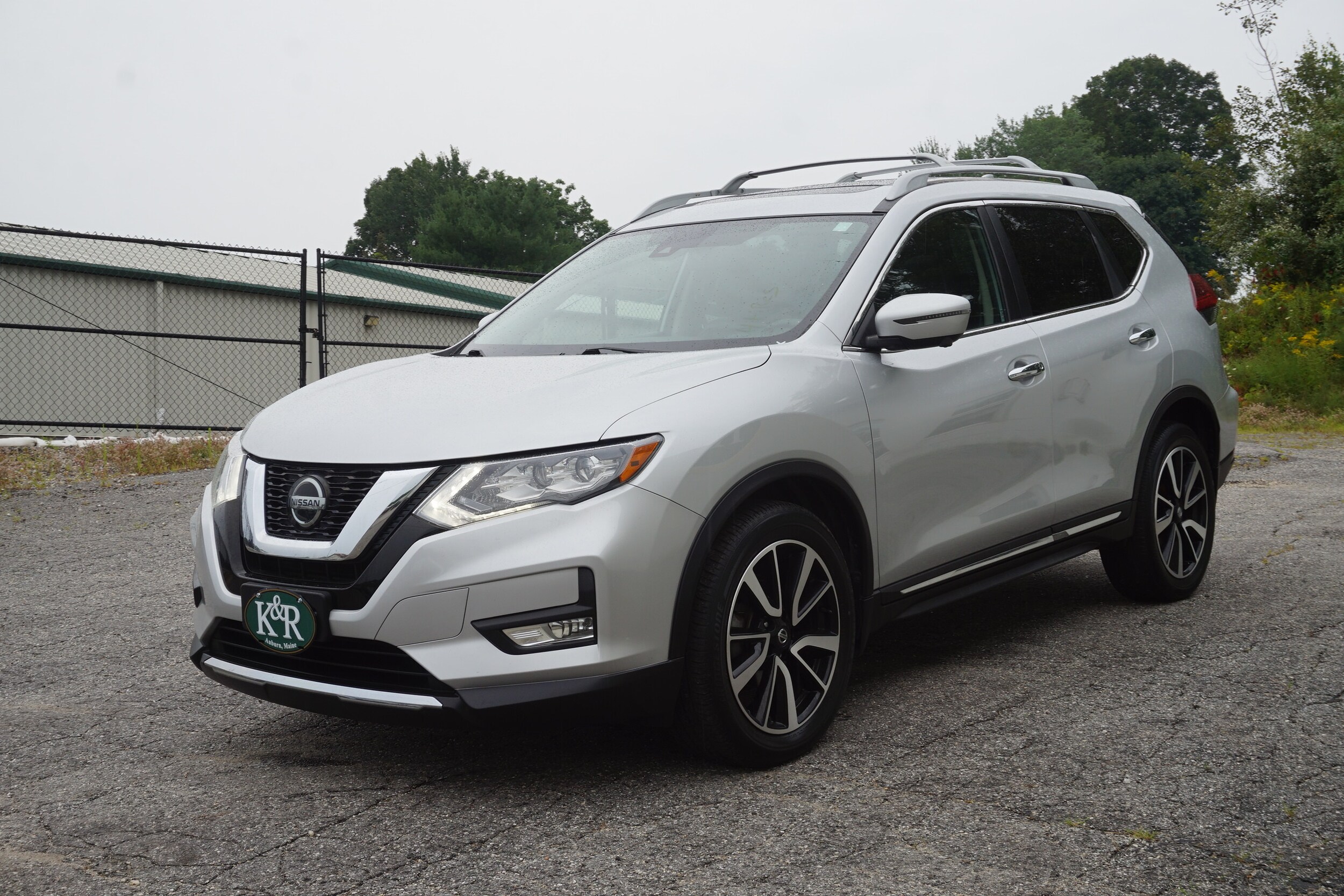 2020 Nissan Rogue SL photo 2