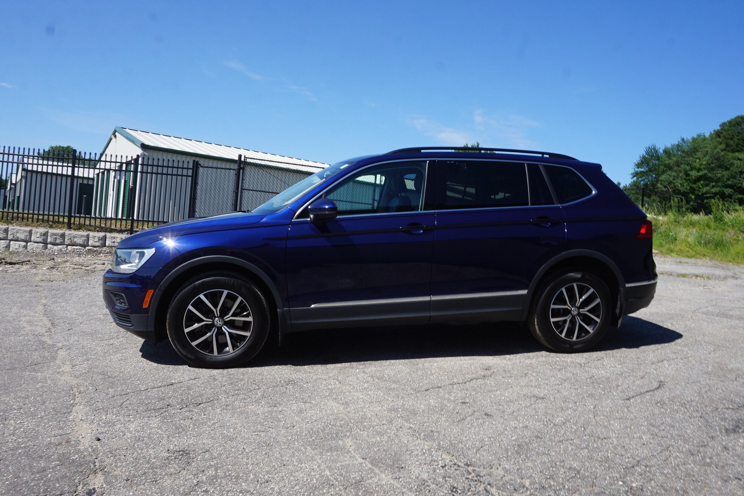 2021 Volkswagen Tiguan SE photo 4