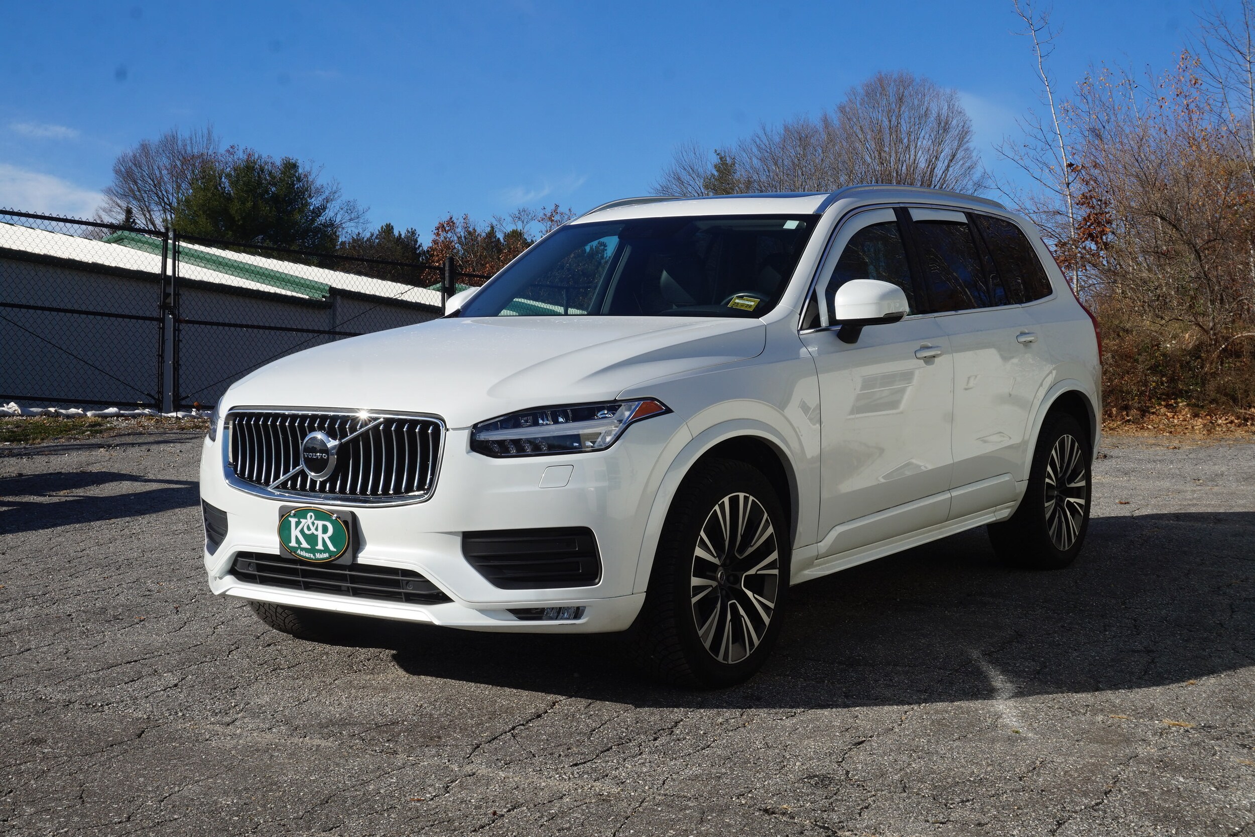 2021 Volvo XC90 T5 Momentum photo 2