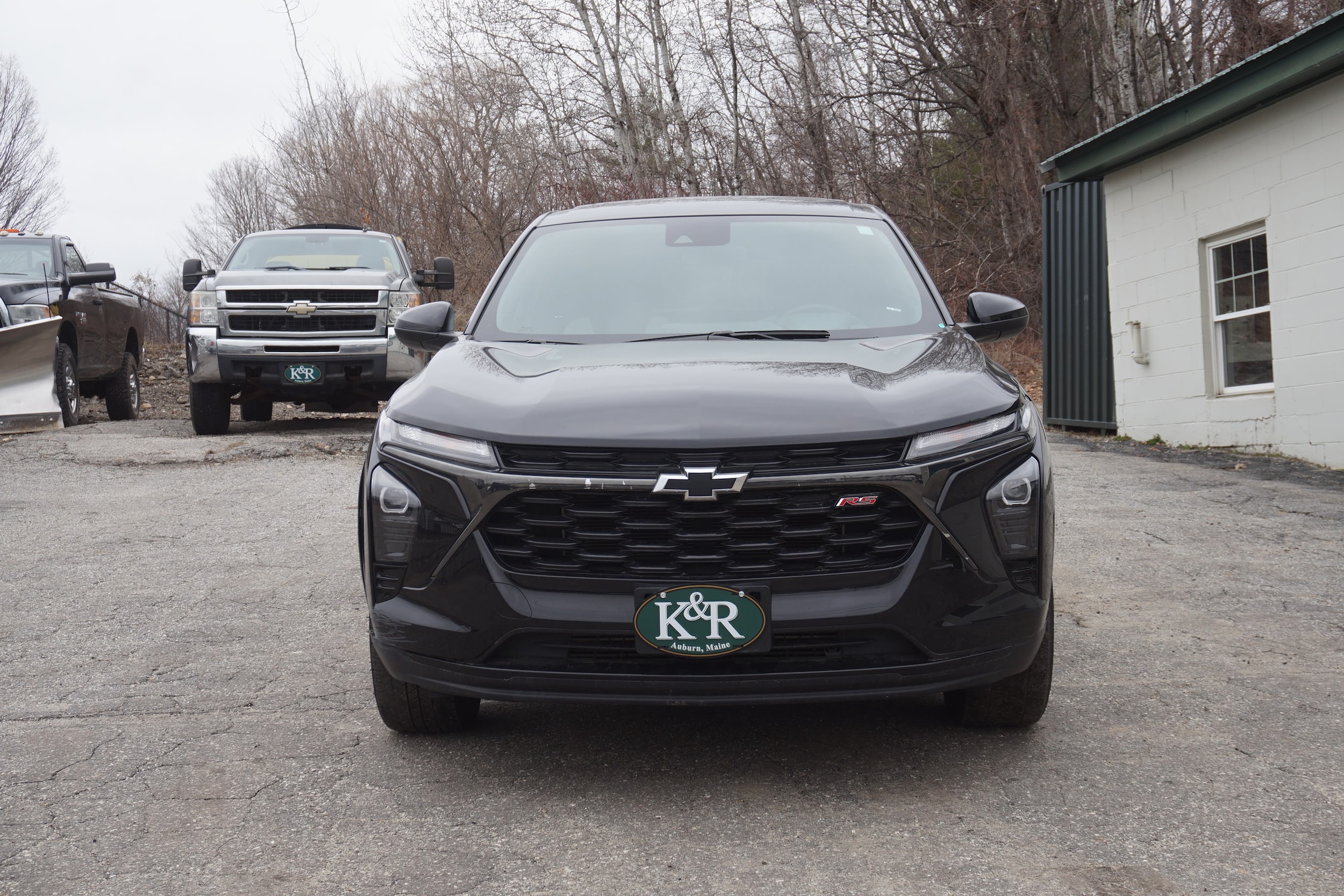 View vehicle photo 2