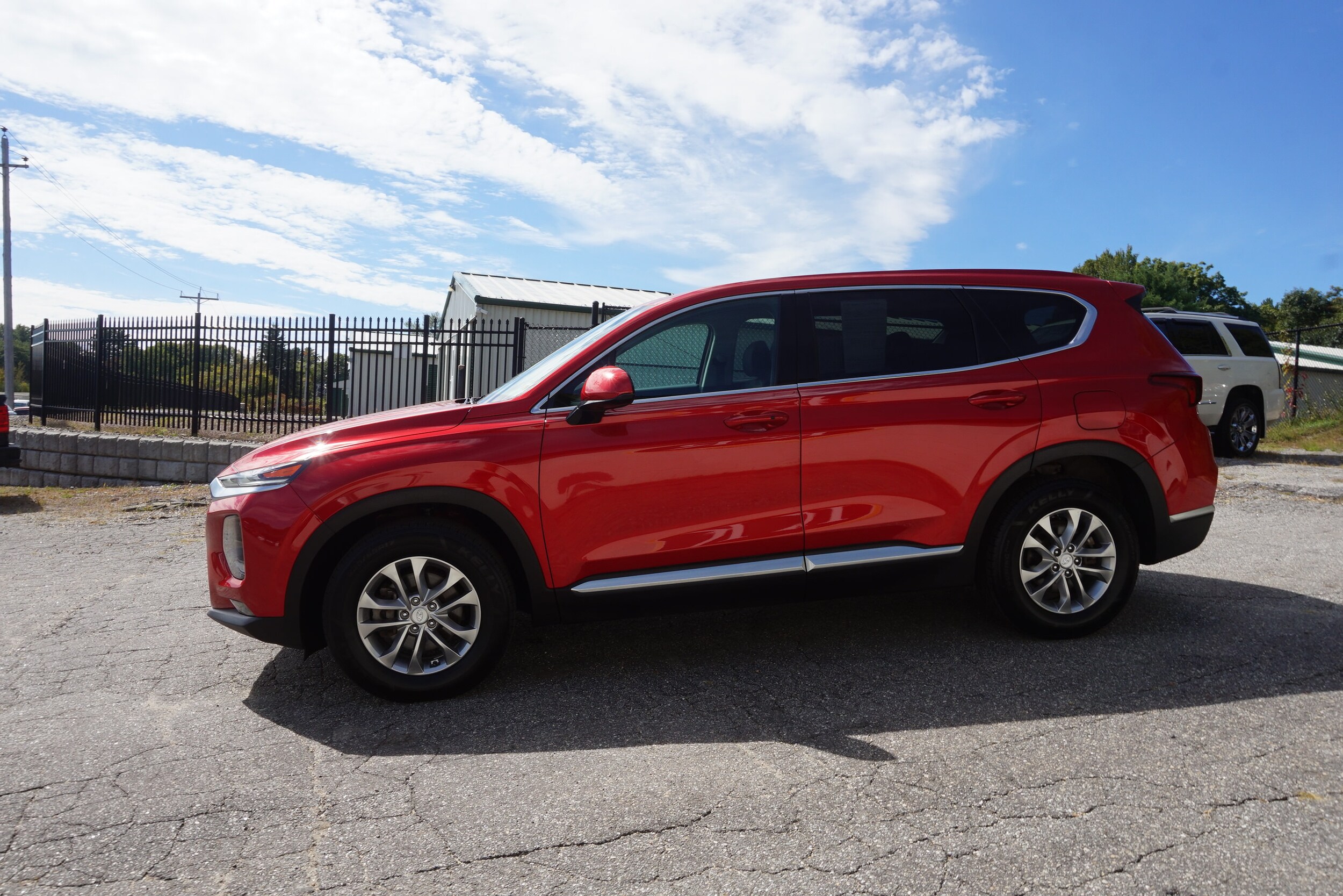 2020 Hyundai Santa Fe SEL photo 3