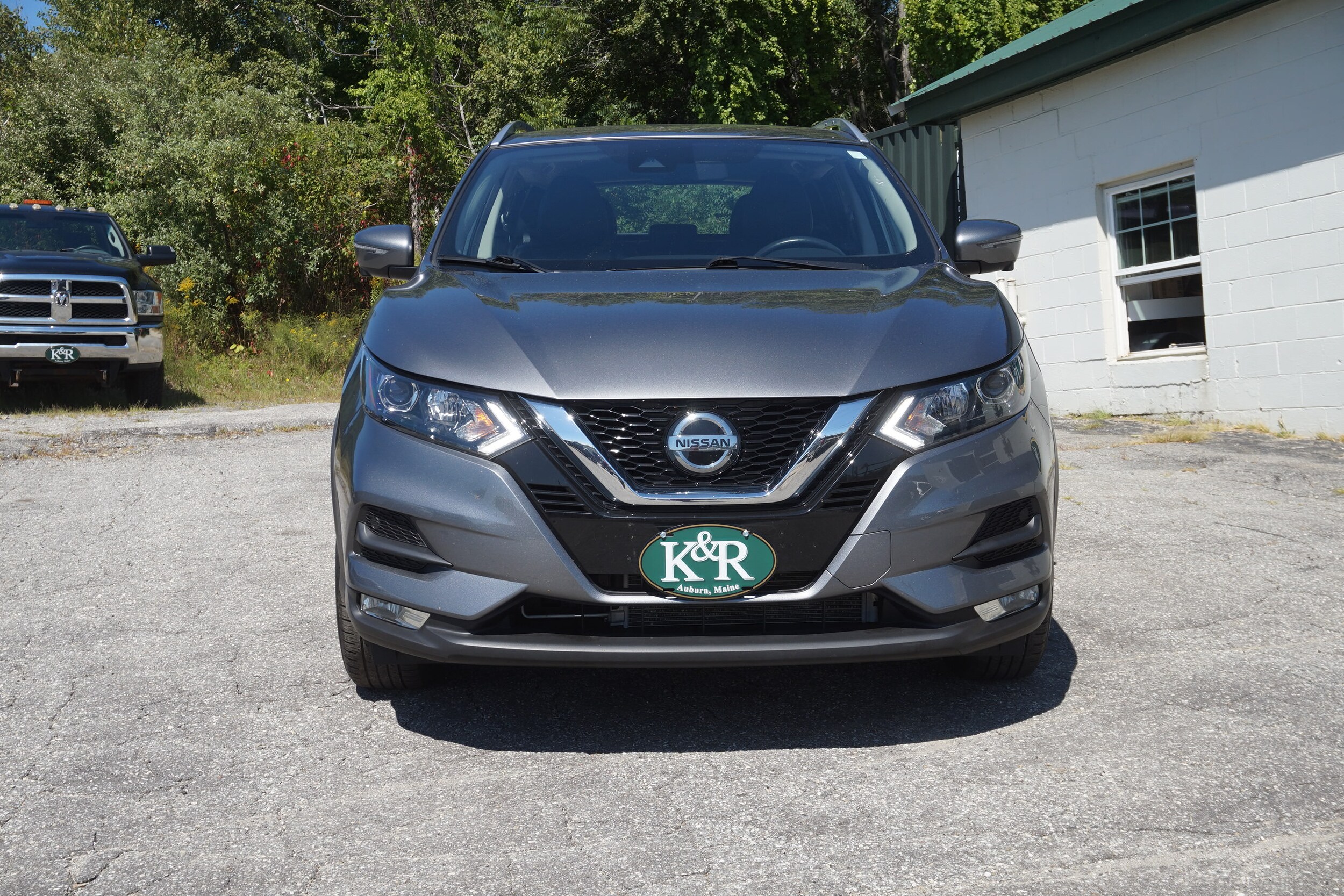 2022 Nissan Rogue Sport SV photo 2