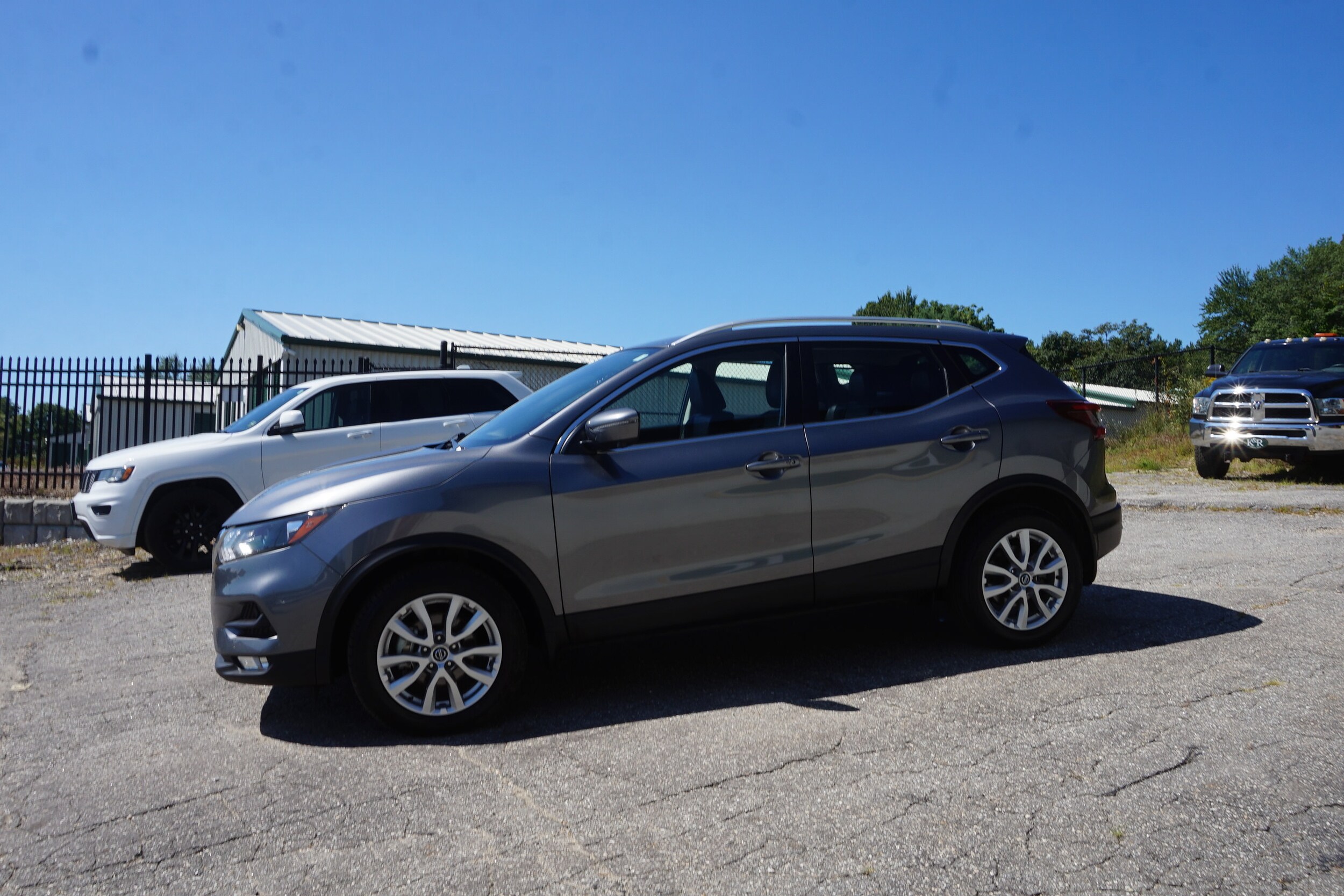 2022 Nissan Rogue Sport SV photo 4