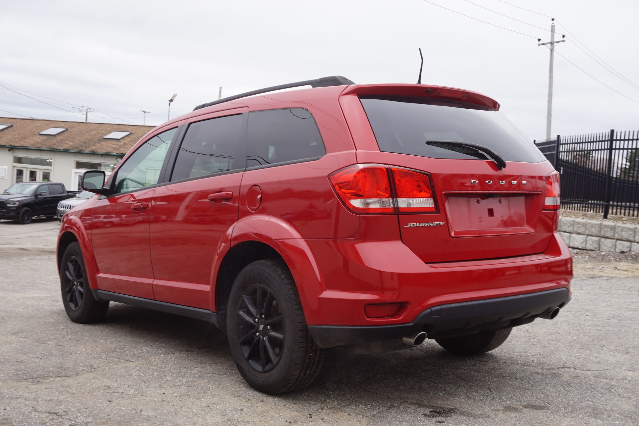 View vehicle photo 5