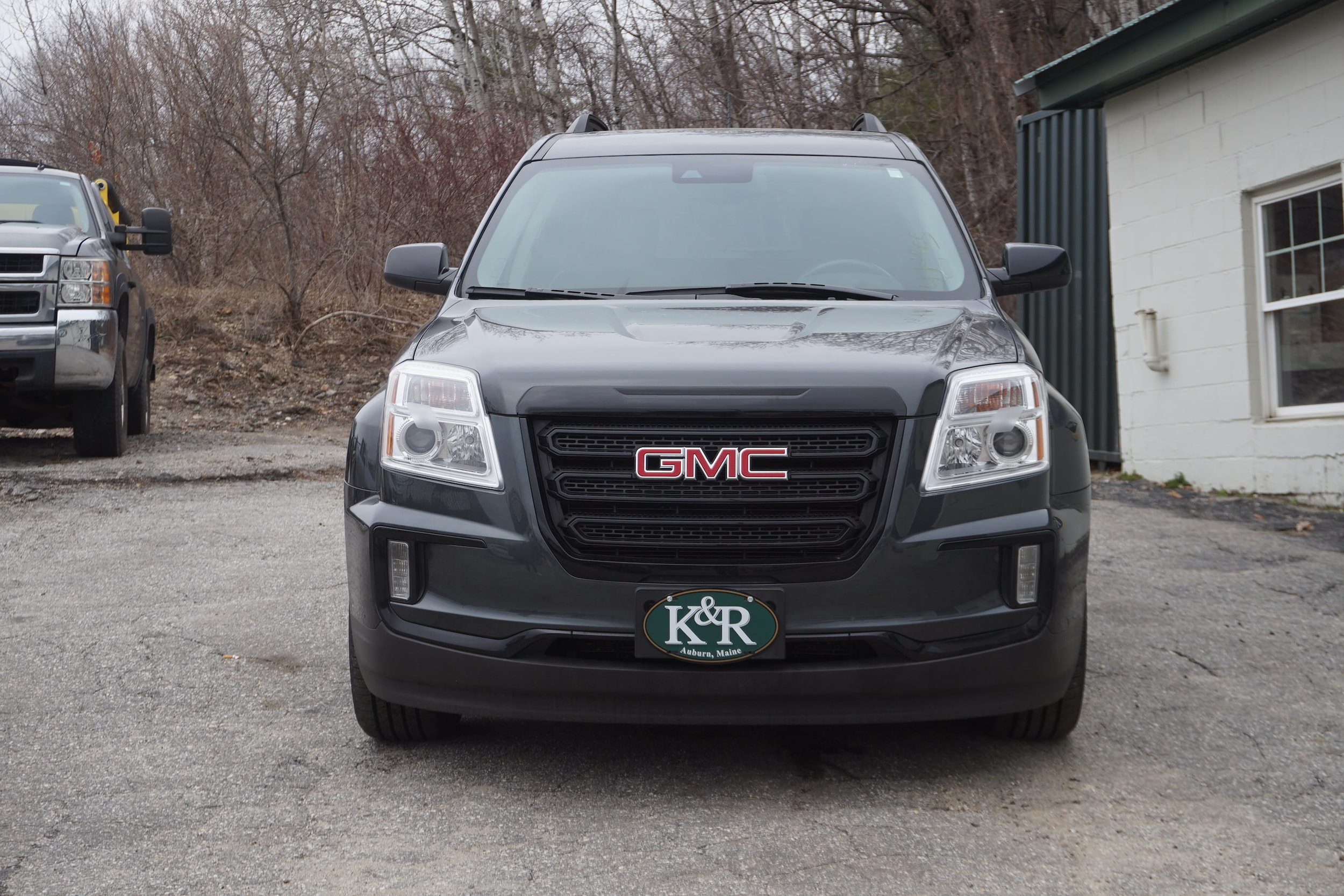 View vehicle photo 2