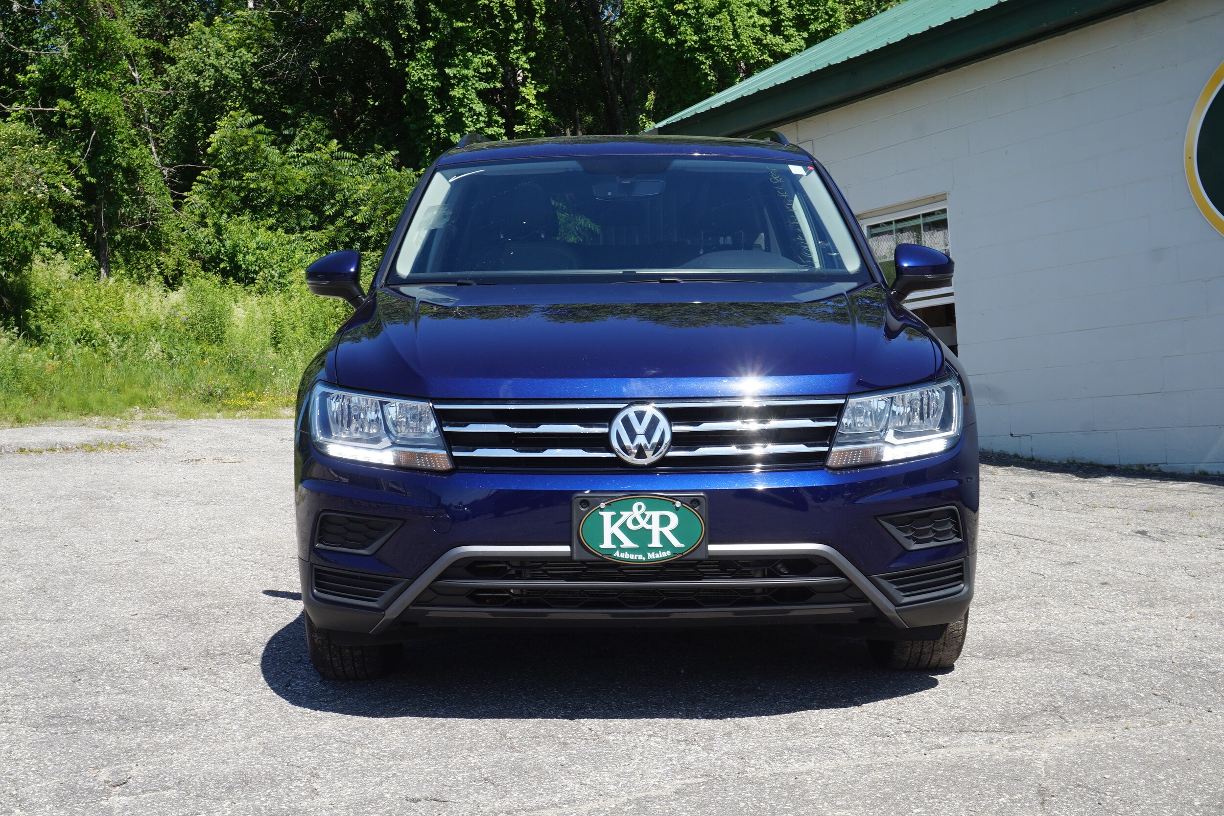 2021 Volkswagen Tiguan SE photo 2