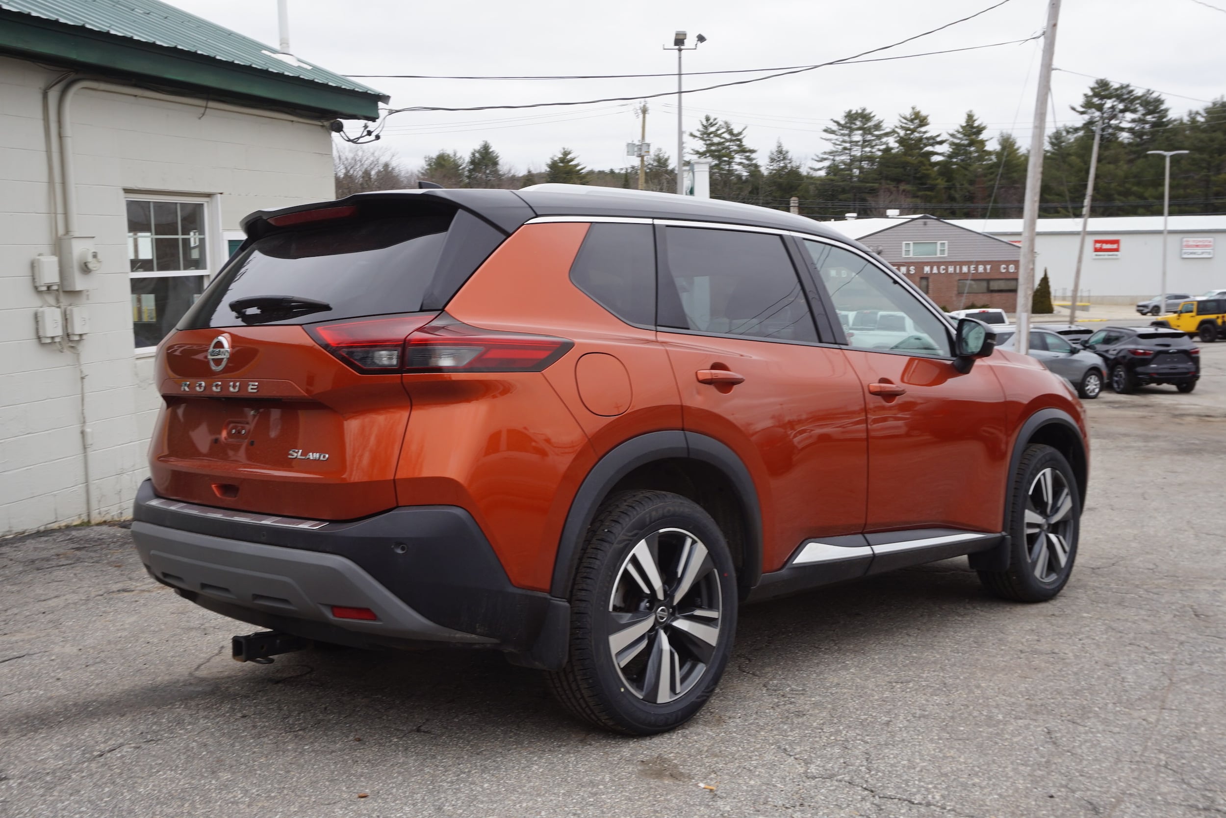 View vehicle photo 7