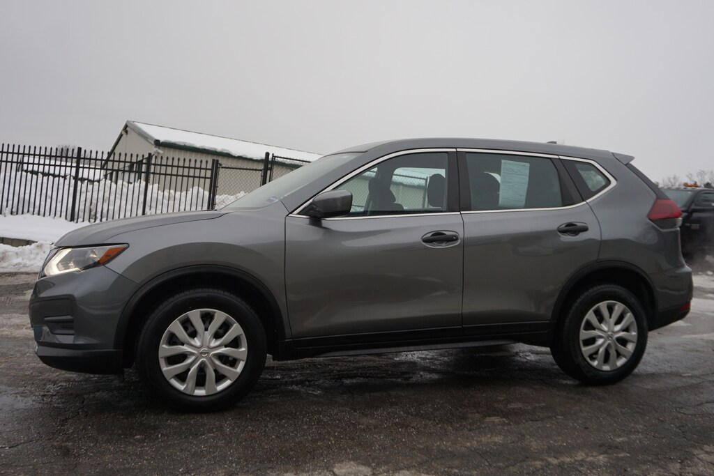 Used 2020 Nissan Rogue For Sale at K & R Auto Sales VIN 5N1AT2MV2LC737048