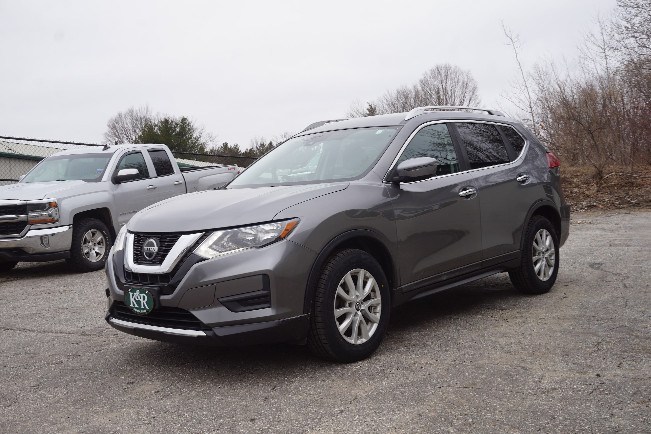 View vehicle photo 3