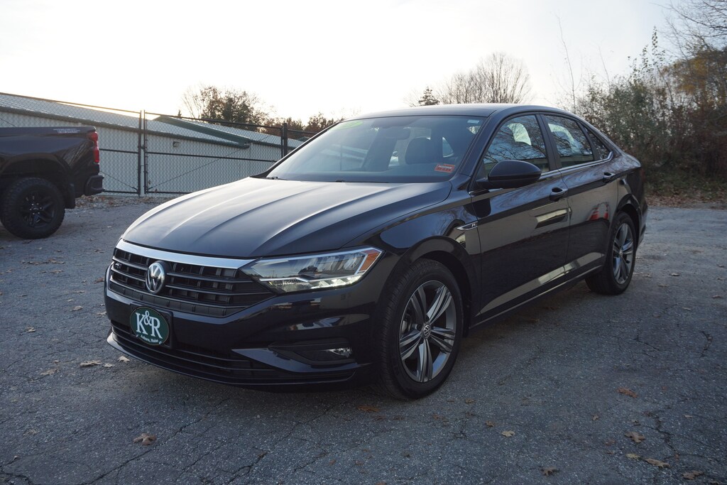 Used 2021 Volkswagen Jetta For Sale at K & R Auto Sales VIN 3VWC57BU1MM023651