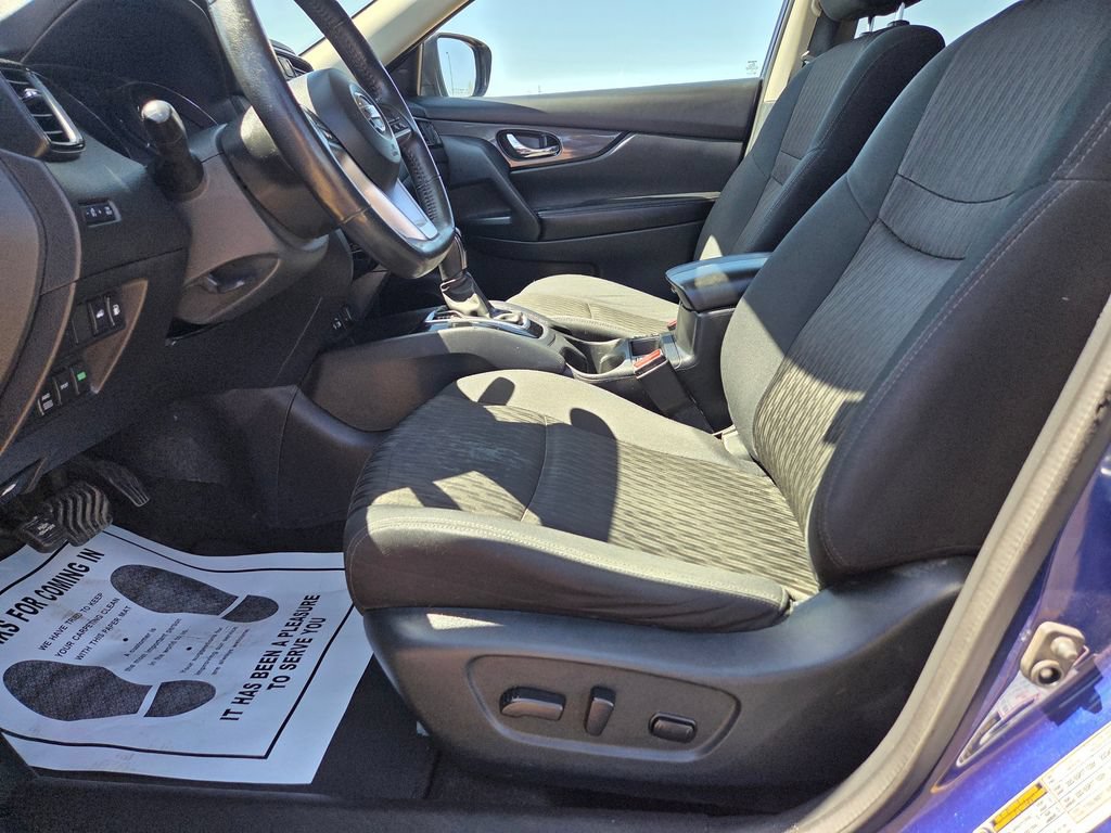 2018 Nissan Rogue SV - Photo 15