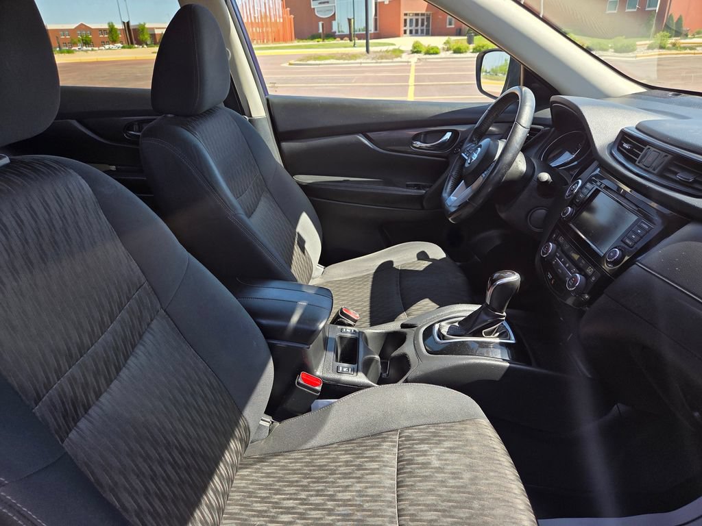 2018 Nissan Rogue SV - Photo 30
