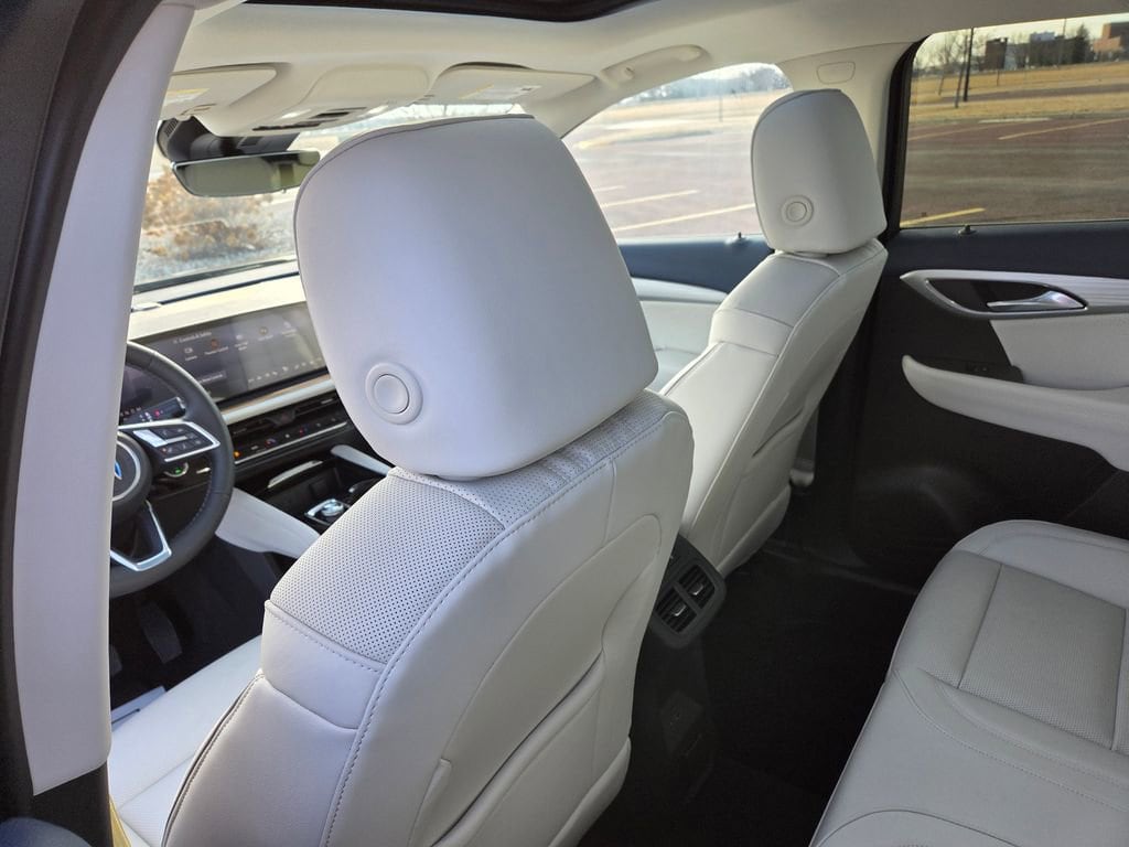 2026 Buick Envision Avenir - Photo 43