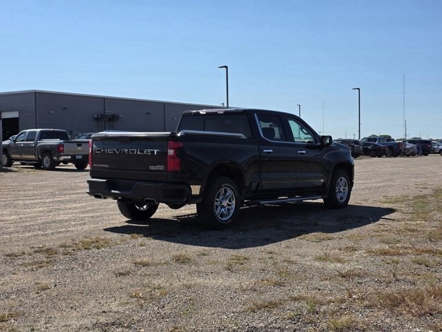 2020 Chevrolet Silverado 1500 High Country photo 3