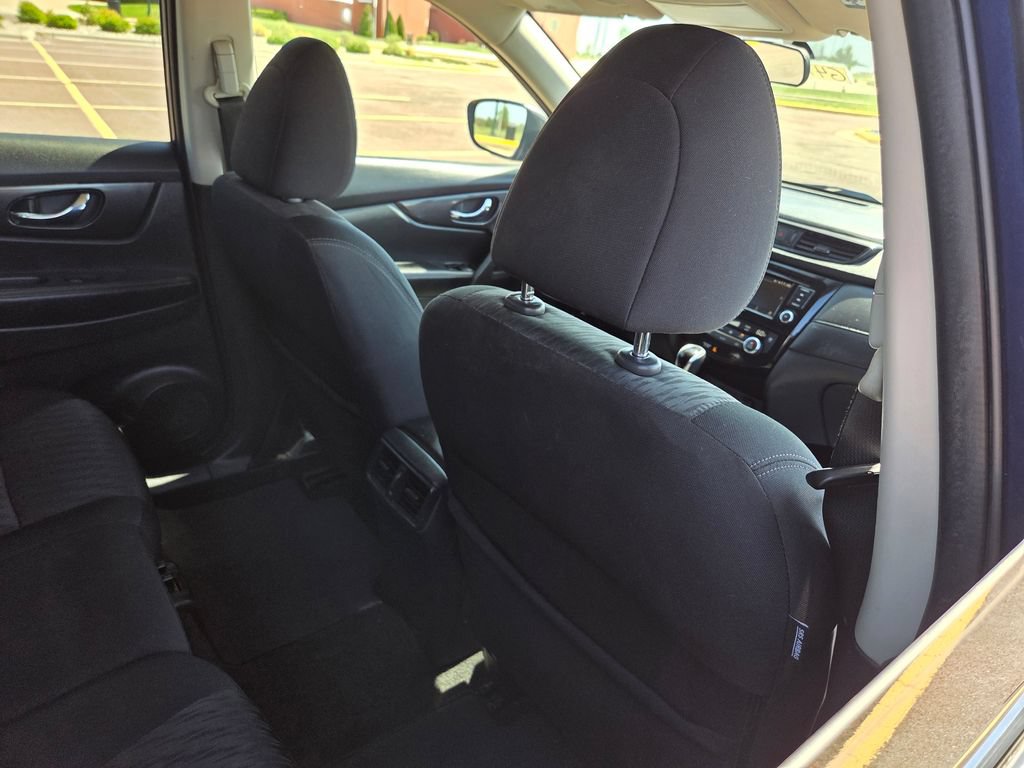 2018 Nissan Rogue SV - Photo 35