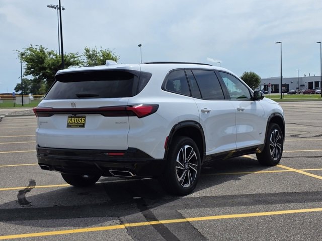 2026 Buick Enclave Sport Touring photo 2