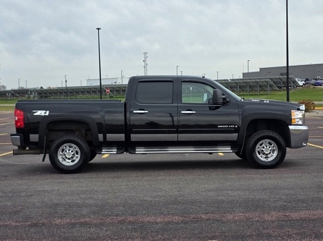 2007 Chevrolet Silverado 2500HD LTZ photo 3
