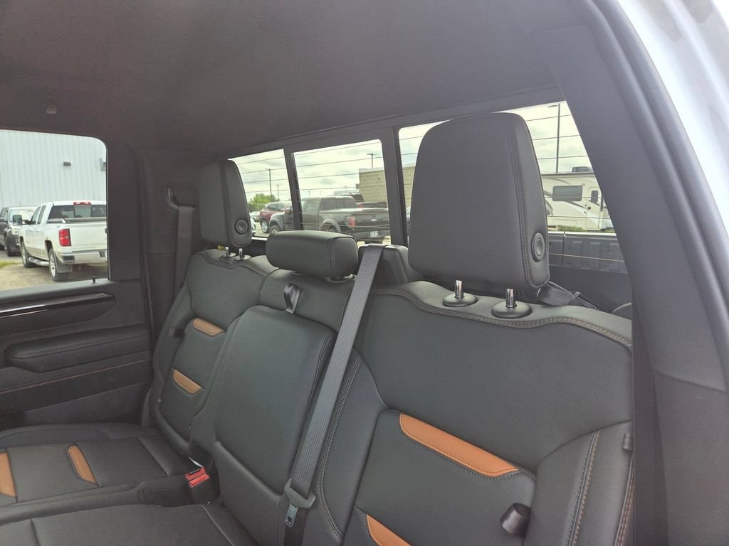 2026 GMC Sierra 3500HD AT4 - Photo 37
