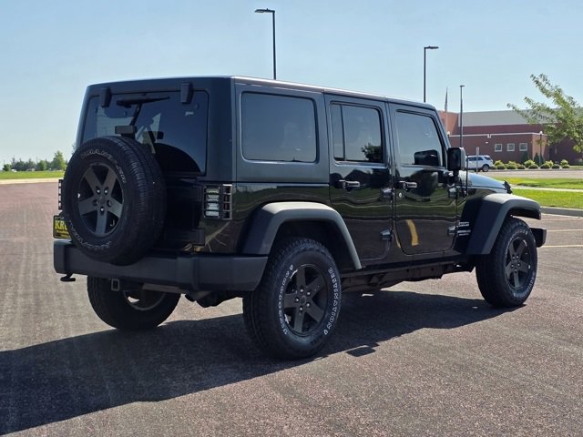 2014 Jeep Wrangler Unlimited Sport photo 3