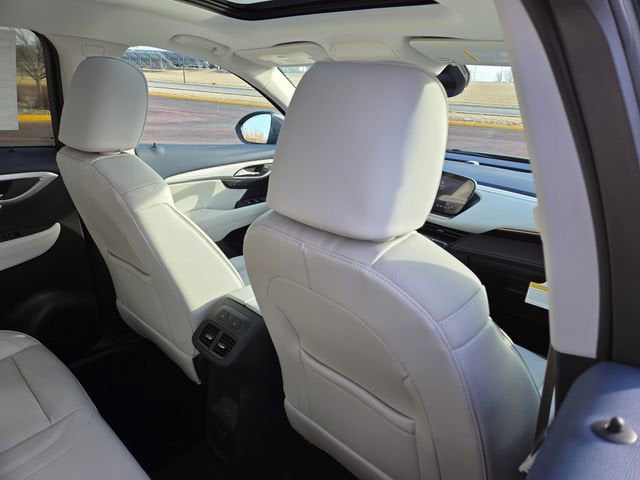 2026 Buick Envision Avenir - Photo 47