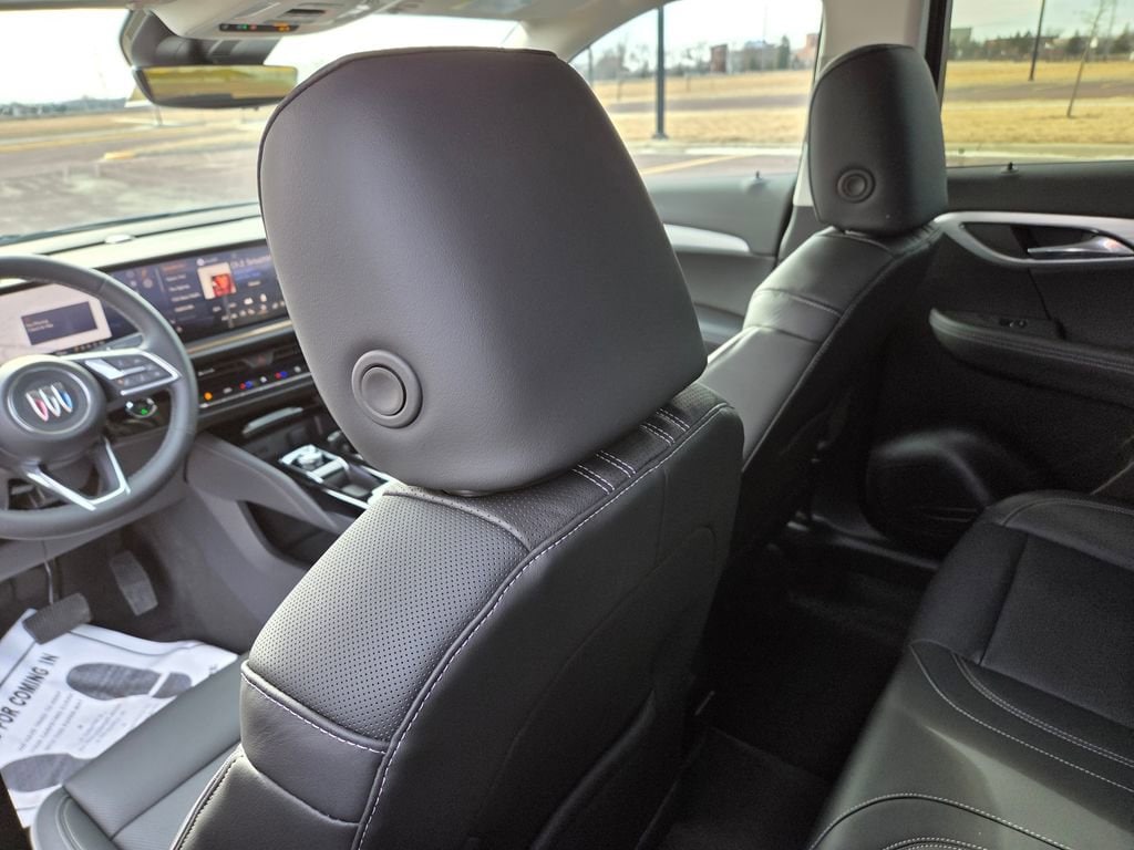 2026 Buick Envision Avenir - Photo 44