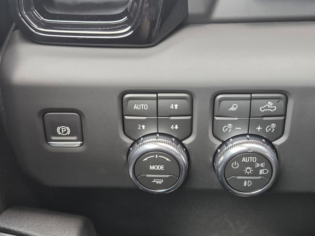 2026 GMC Sierra 3500HD AT4 - Photo 15