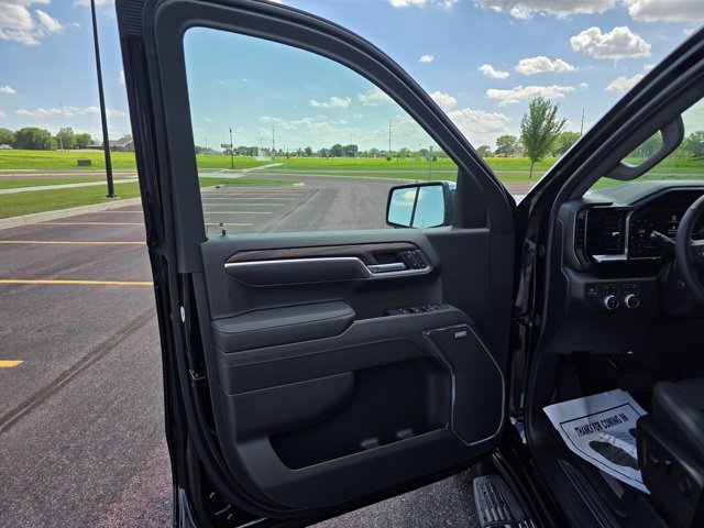 2025 Gmc Sierra 1500 SLT photo 4