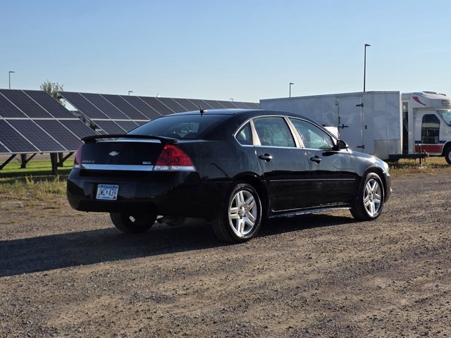 2010 Chevrolet Impala photo 2