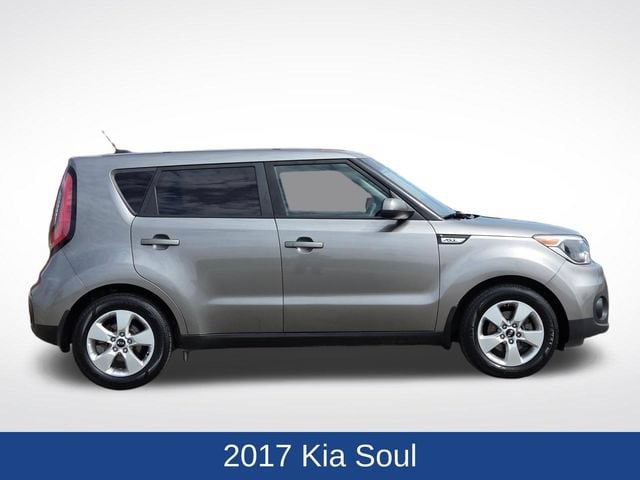 Used 2017 Kia Soul Base with VIN KNDJN2A26H7429695 for sale in Marshall, Minnesota