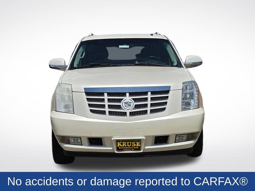 Used 2007 Cadillac Escalade ESV Base with VIN 1GYFK66847R412202 for sale in Marshall, Minnesota