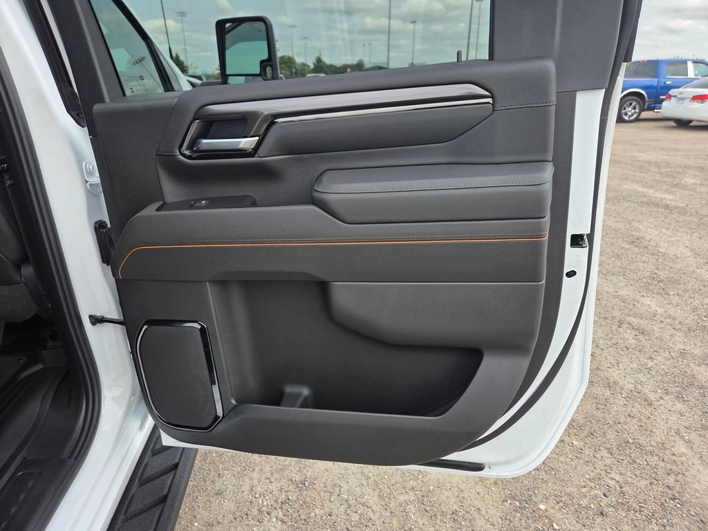 2026 GMC Sierra 3500HD AT4 - Photo 34