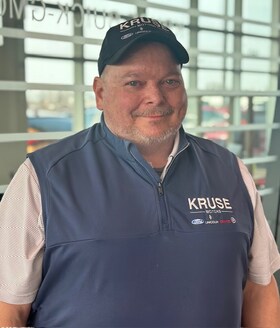 Staff member David Nelson from ID_6280f17ed4ce