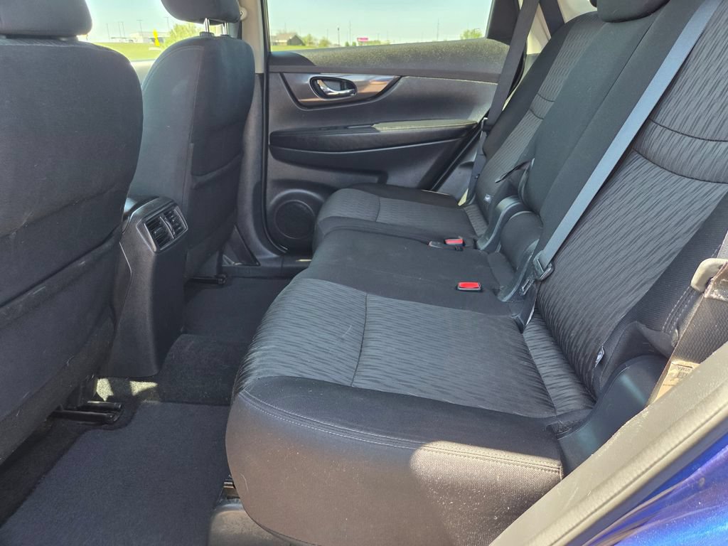 2018 Nissan Rogue SV - Photo 42