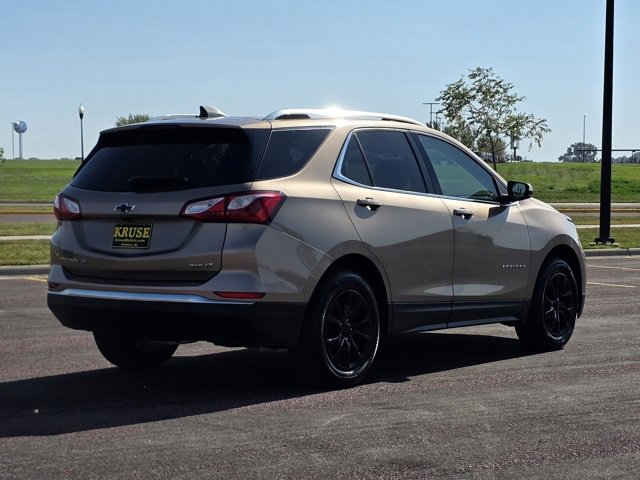 2018 Chevrolet Equinox LT photo 3