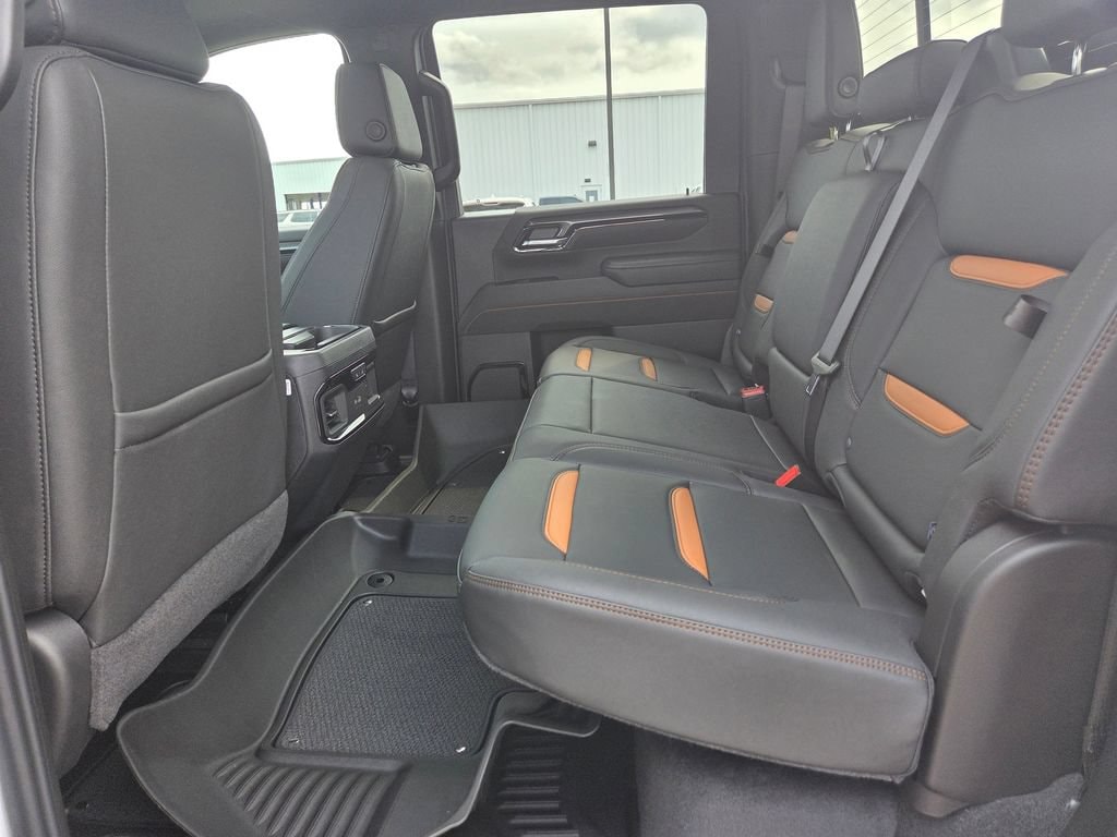 2026 GMC Sierra 3500HD AT4 - Photo 40