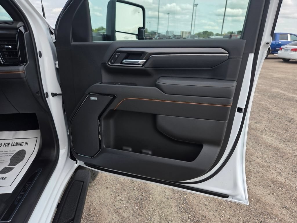 2026 GMC Sierra 3500HD AT4 - Photo 28