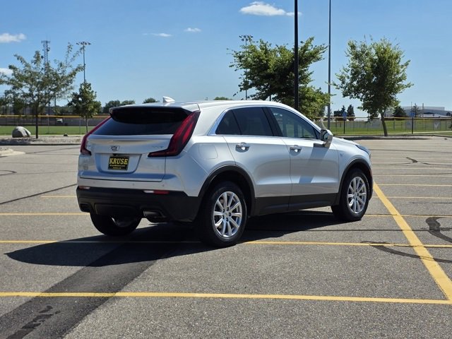 2020 Cadillac XT4 Luxury photo 2