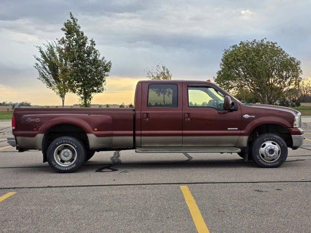 2005 Ford F-350 XL photo 3