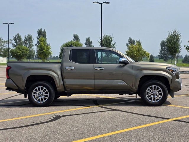 2024 Toyota Tacoma Limited photo 2