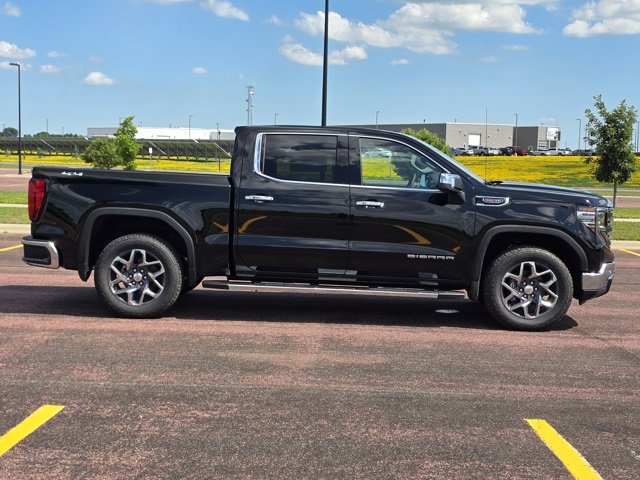 2025 Gmc Sierra 1500 SLT photo 2